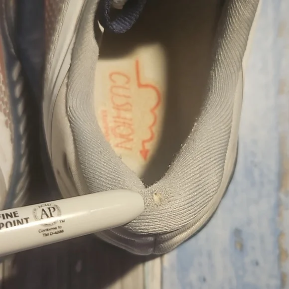 BROOKS ADRENALINE 22 GTS MENS RUNNING Size 10.5  #1103561D004 - Picture 11 of 11